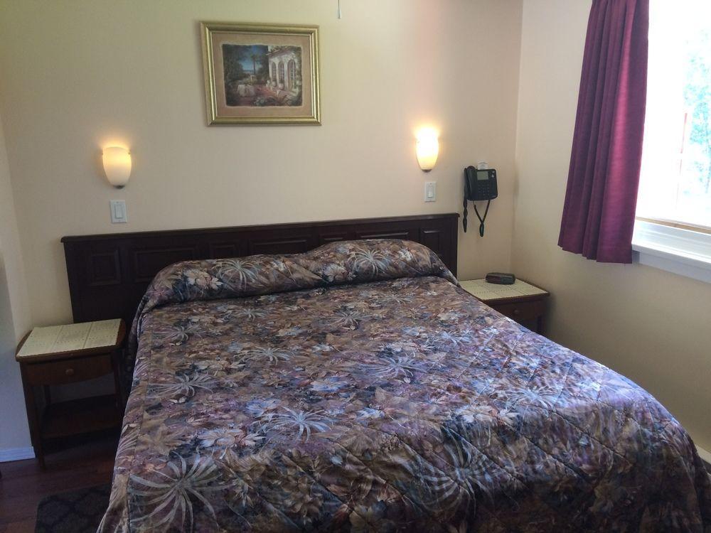 Johnny'S Motel Grand Forks Kültér fotó
