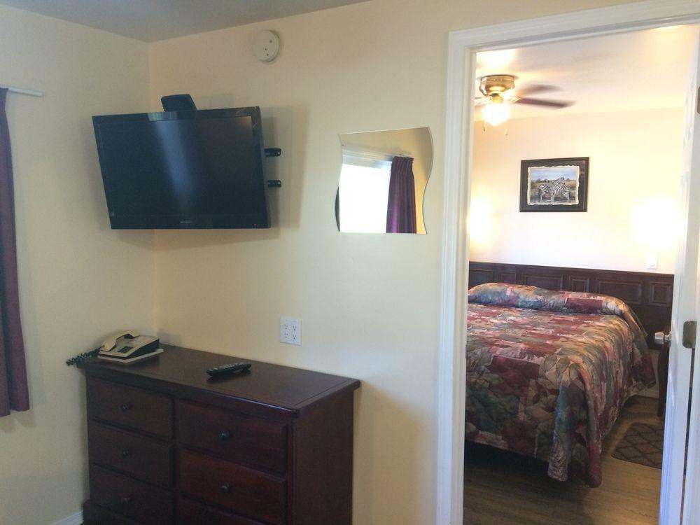 Johnny'S Motel Grand Forks Kültér fotó